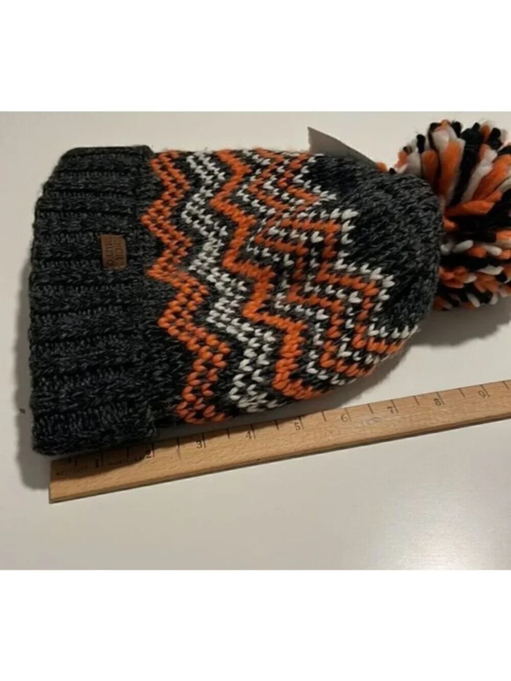 Vince‎ Camuto Women's Total Eclipse Gray Acrylic Knit Pom Beanie Cap NWT